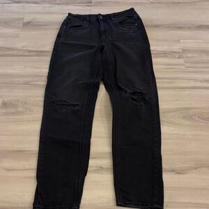 American Eagle Black Distressed Mom Jeans 0L